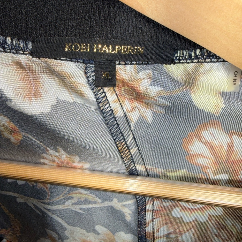 XL NWOT | Kobi Halperin | Floral Women's 100% Silk | Blouse & Cropped Pants - Picture 8 of 10